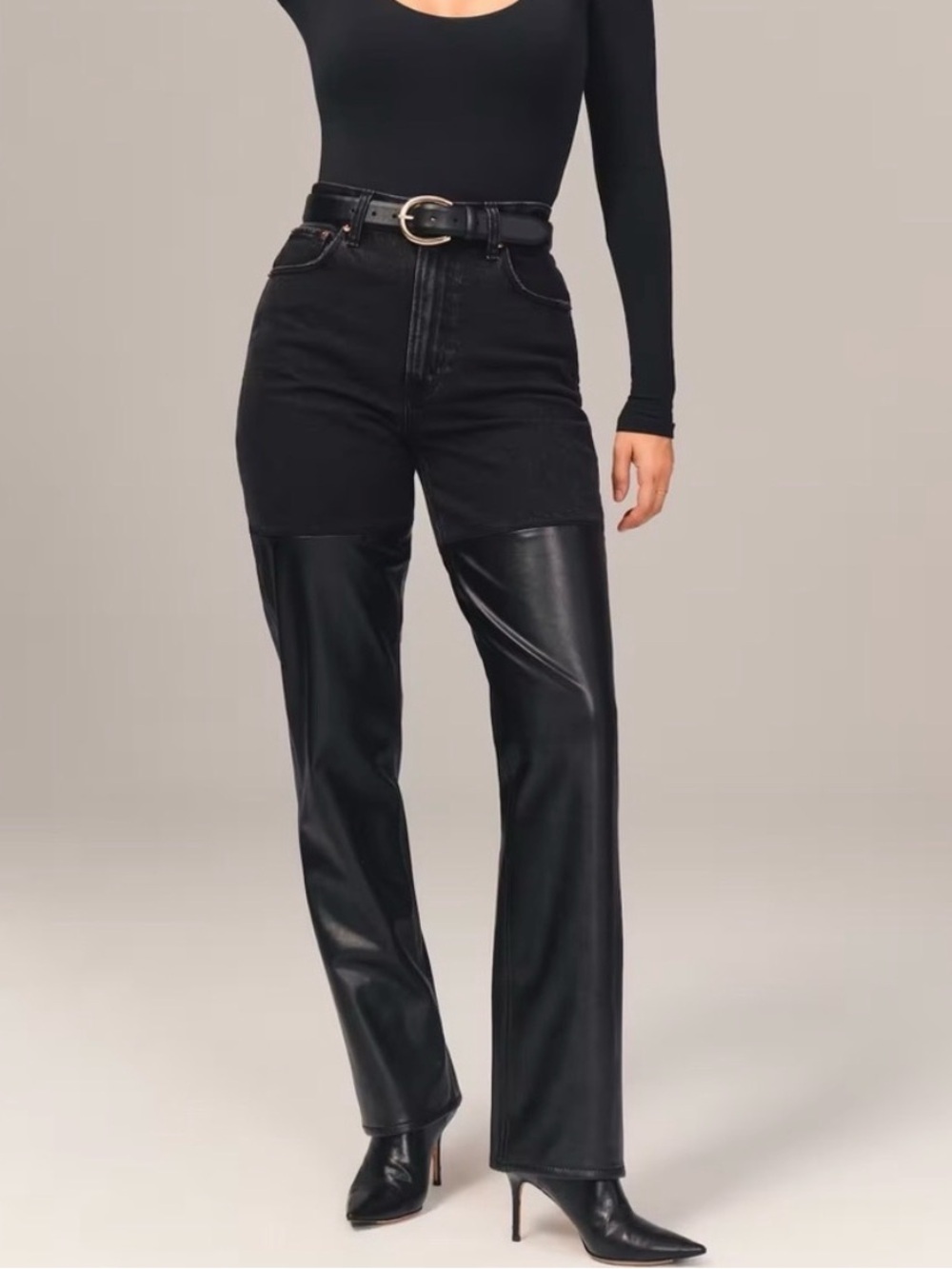 Abercrombie Denim + Leather Mixed Fabric Ultra High Rise
90s Straight Jean High